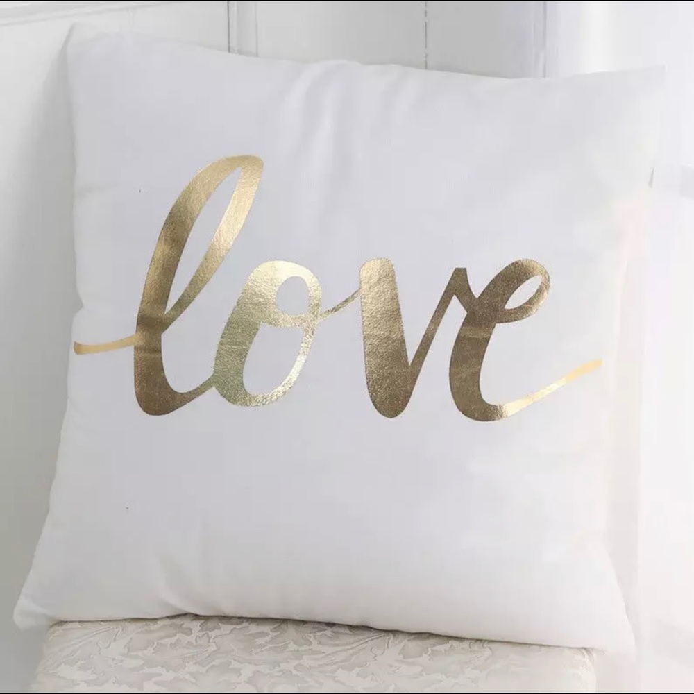 Love Decorative throw pillowcase cover .NWT